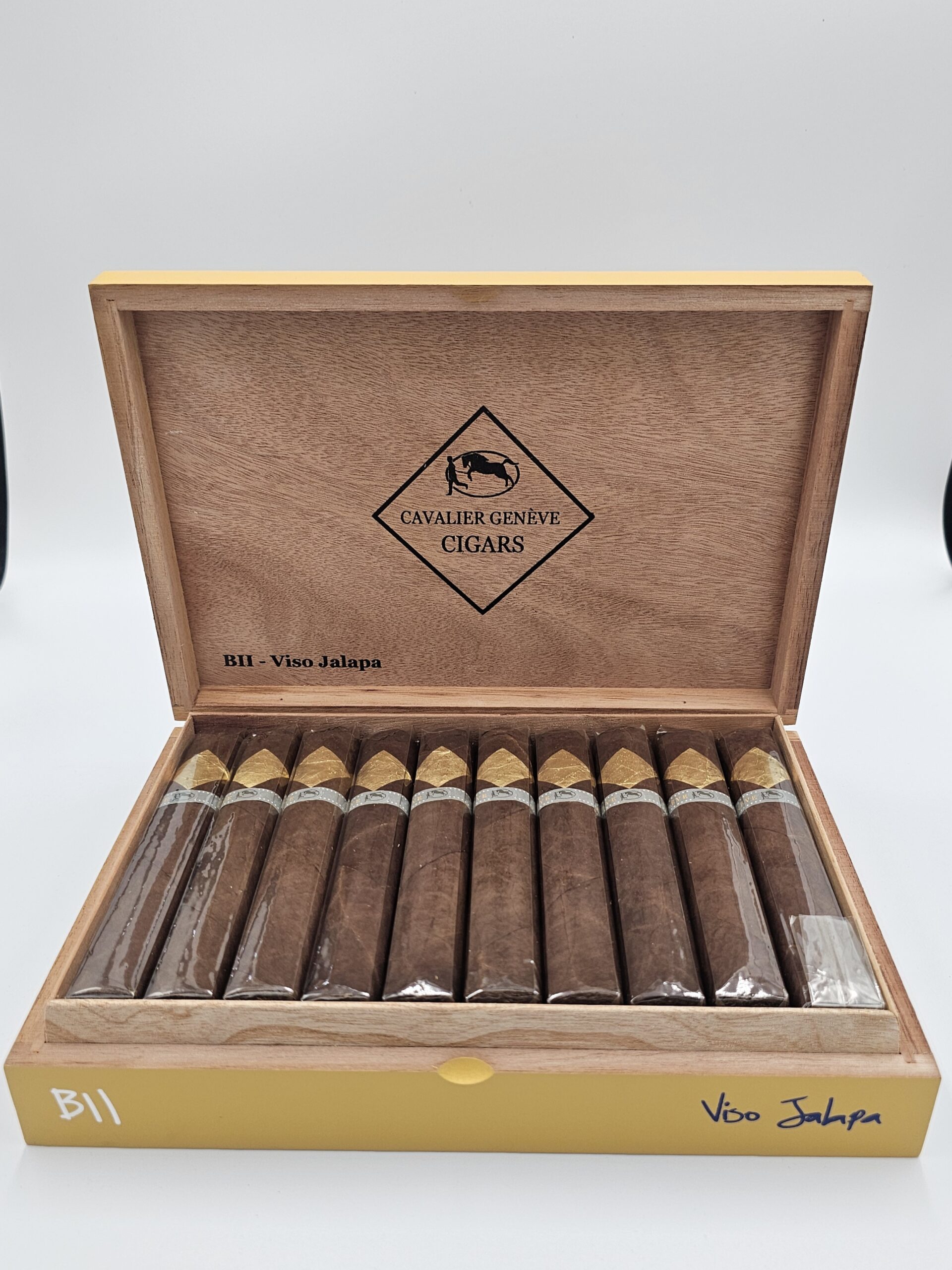 Cavalier Genève BII Viso Jalapa Toro (Box 20)