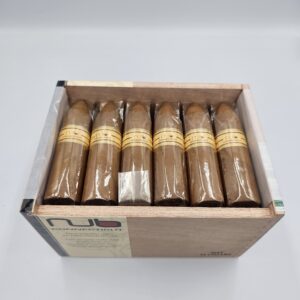 奧利瓦 NUB 464T 康涅狄格州魚雷(24支裝）Oliva NUB Connecticut 464T (Box 24)