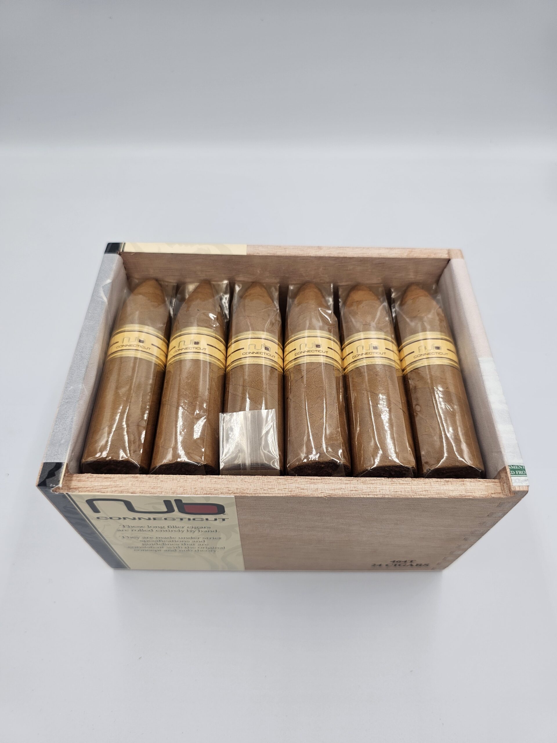 Oliva NUB Connecticut 464T (Box 24)
