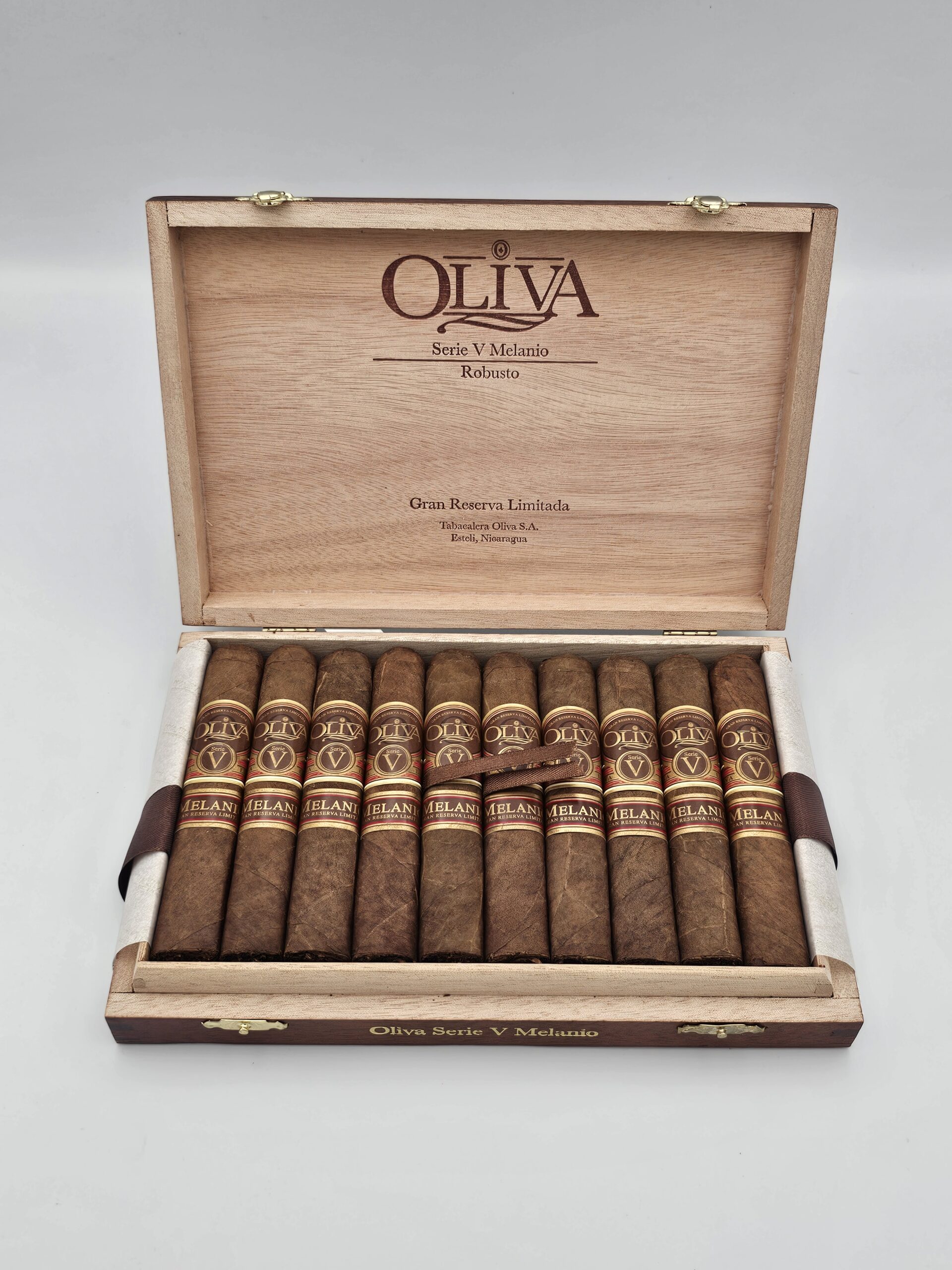 Oliva Serie V Melanio Robusto (Box 10)